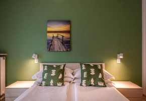 Lake view with Aircon - 5 minutes from the beach! Brenzone